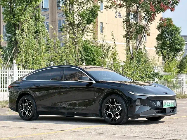 Changan Qiyuan A07 — Фото автомобиля 3
