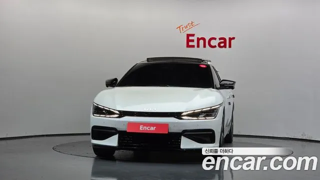 Kia EV6 — Фото автомобиля 3