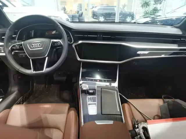 Audi A6L — Фото автомобиля 13