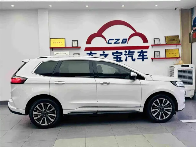 Ford Edge — Фото автомобиля 9