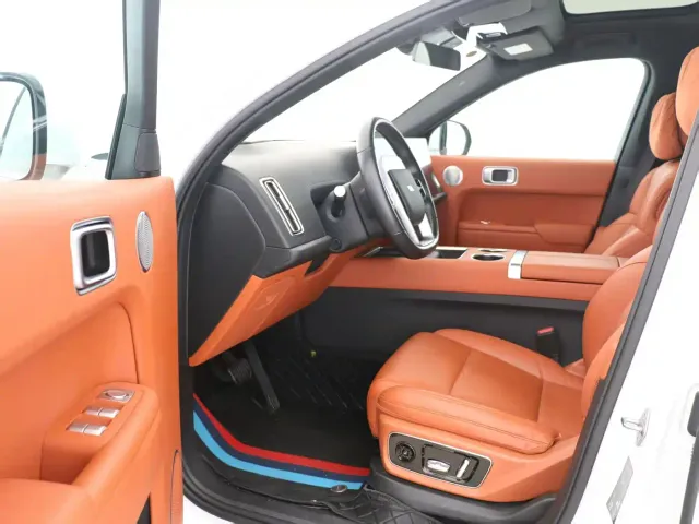 Li Auto L7 — Фото автомобиля 6