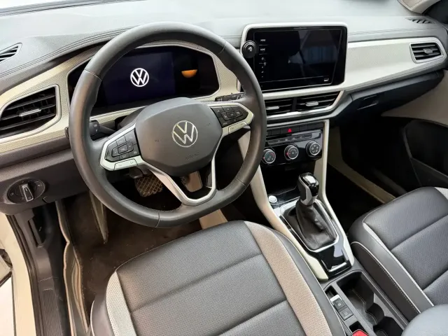 Volkswagen T-Roc — Фото автомобиля 4