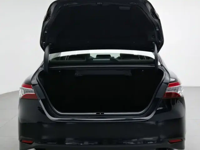Toyota Camry — Фото автомобиля 16