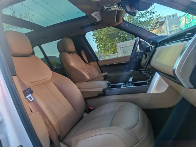 Land Rover Range Rover — Фото автомобиля 10