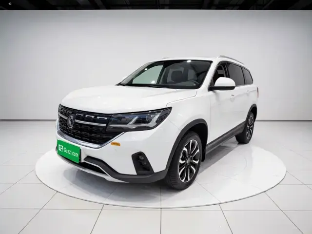 Фотография автомобиля — Forthing T5