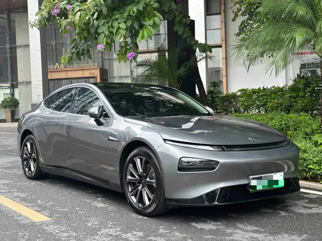 Xpeng P7 — Фото автомобиля 6
