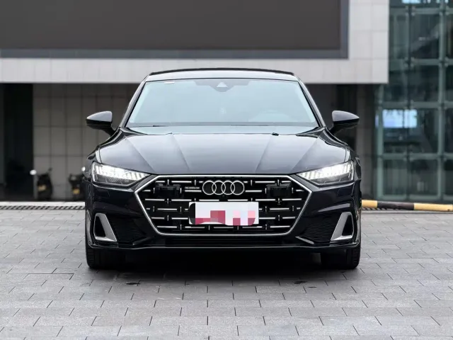 Audi A7L — Фото автомобиля 2