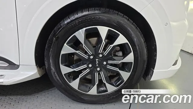 Kia Canival Carnival 4 поколение Дизель 7 мест Hi-Limousine — Фото автомобиля 18