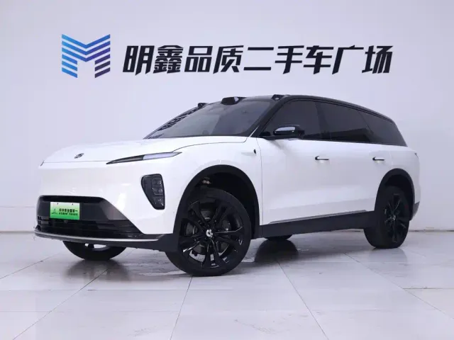 Nio ES8 — Фото автомобиля 2