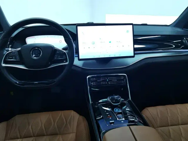 BYD Tang — Фото автомобиля 12