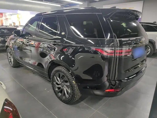 Land Rover Discovery — Фото автомобиля 4