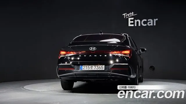 Hyundai Avante CN7 — Фото автомобиля 4