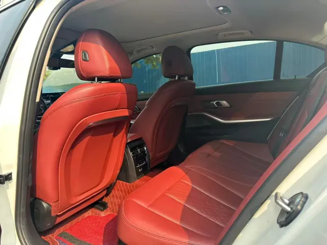 BMW 3 Series — Фото автомобиля 5