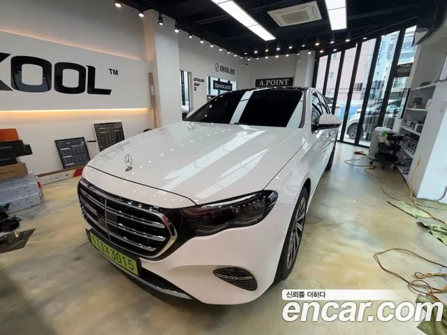 Mercedes-Benz E-Class E-класс W214 E300 4MATIC Exclusive — Фото автомобиля 13