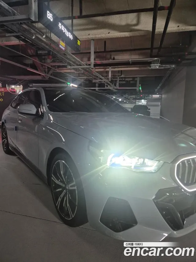 BMW 5 Series G60 — Фото автомобиля 3