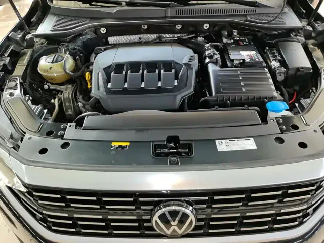 Volkswagen Passat — Фото автомобиля 10