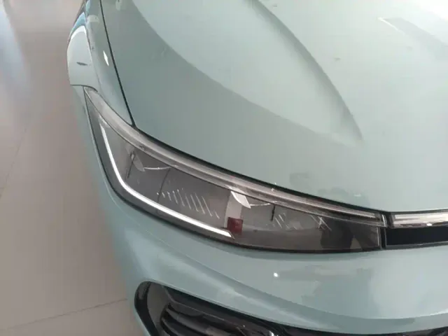Volkswagen Passat — Фото автомобиля 10
