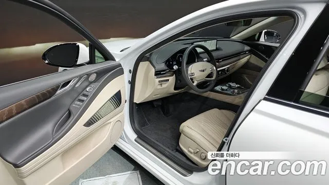 Genesis G80 Бензин 3.5 турбо AWD — Фото автомобиля 11