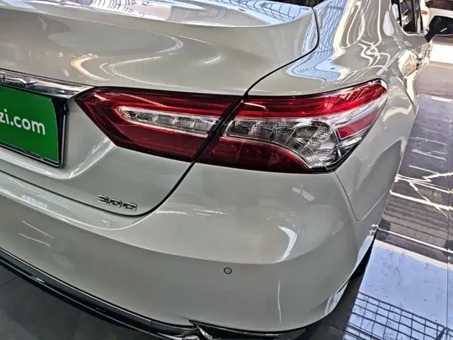 Toyota Camry — Фото автомобиля 7