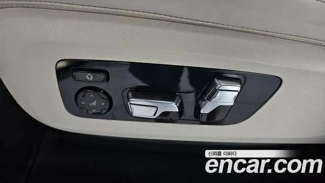 BMW X7 xDrive 40d M Sport 7 мест — Фото автомобиля 23