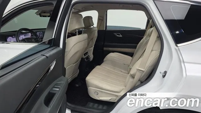 Genesis GV80 — Фото автомобиля 16