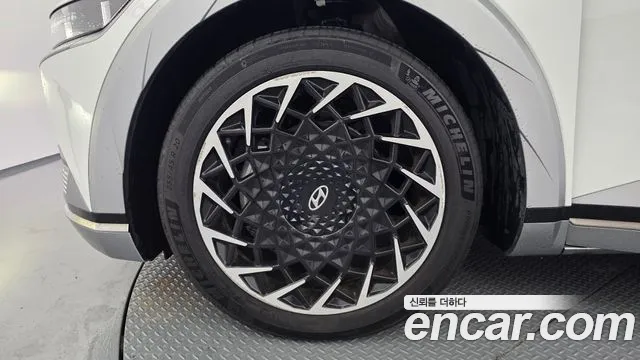 Hyundai Ioniq5 Ioniq5 Long Range AWD — Фото автомобиля 5