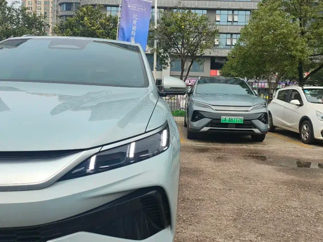 BYD Song Pro — Фото автомобиля 16