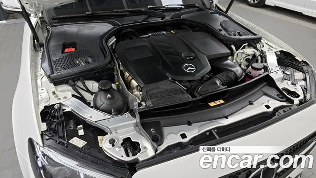 Mercedes-Benz E-Class — Фото автомобиля 6