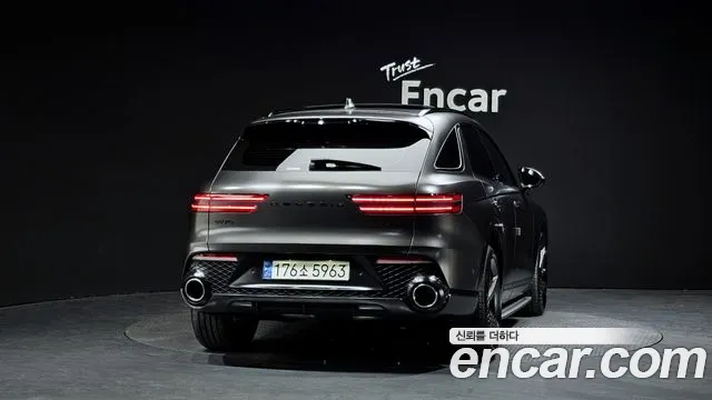 Genesis GV70 2.5T Бензин 2WD — Фото автомобиля 4