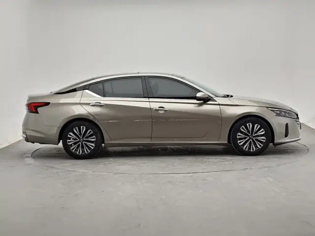 Nissan Teana — Фото автомобиля 2