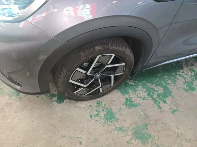 BYD Yuan PLUS — Фото автомобиля 22