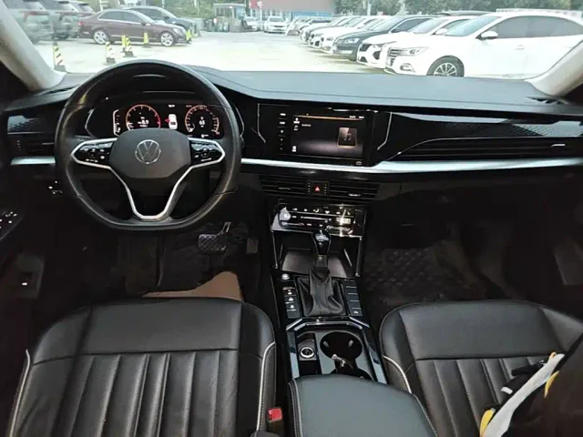 Volkswagen Passat — Фото автомобиля 9