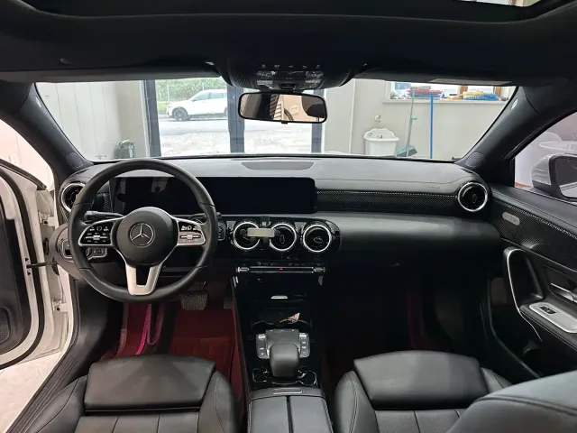 Mercedes-Benz A-Class — Фото автомобиля 10
