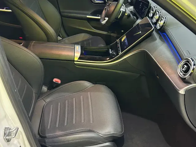 Mercedes-Benz C-Class — Фото автомобиля 4