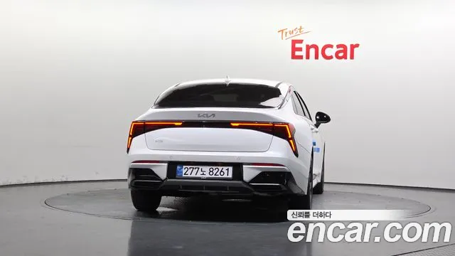 Kia K5 Новый K5 3 поколение 2.0 LPi(Для проката) — Фото автомобиля 4