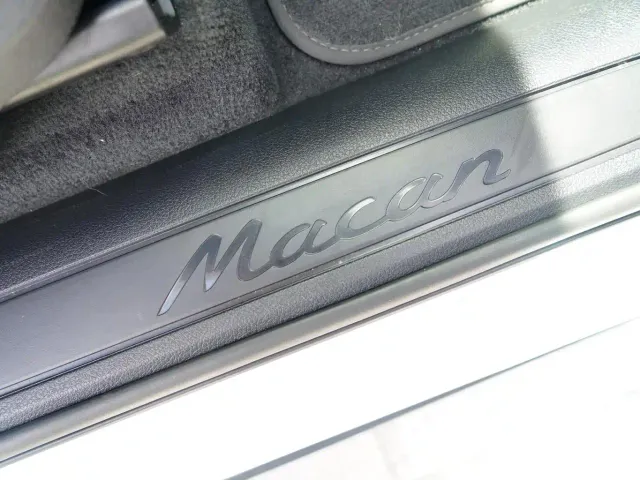 Porsche Macan — Фото автомобиля 12