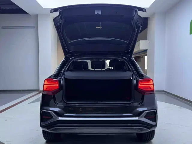 Audi Q2L e-tron — Фото автомобиля 20