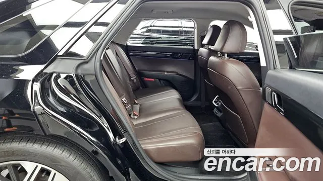 Hyundai Grandeur Grandeur (GN7) 2.5 Бензин 2WD — Фото автомобиля 6