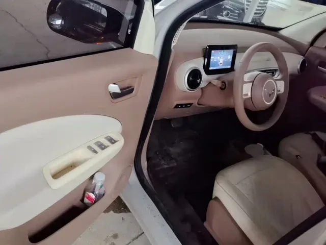 Wuling Hongguang Mini EV — Фото автомобиля 15