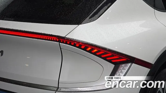 Kia EV6 — Фото автомобиля 8