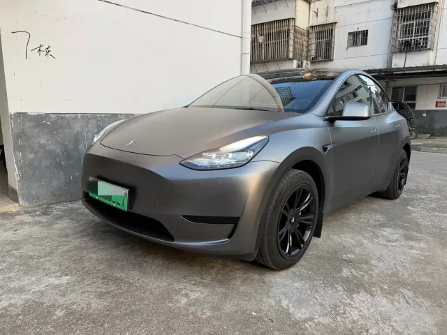 Фотография автомобиля — Tesla Model Y