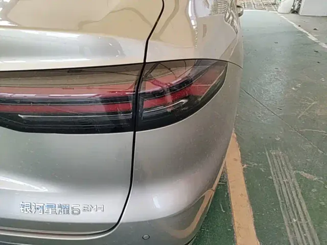 Geely Galaxy Stellar 6 — Фото автомобиля 23