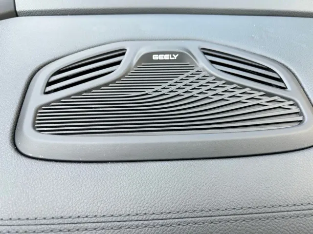 Geely Xingyue L — Фото автомобиля 16