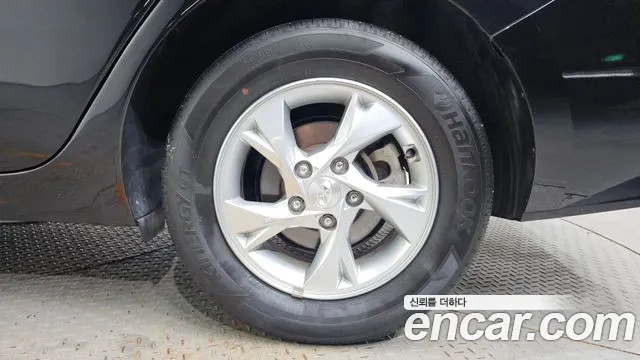 Hyundai Avante CN7 — Фото автомобиля 6