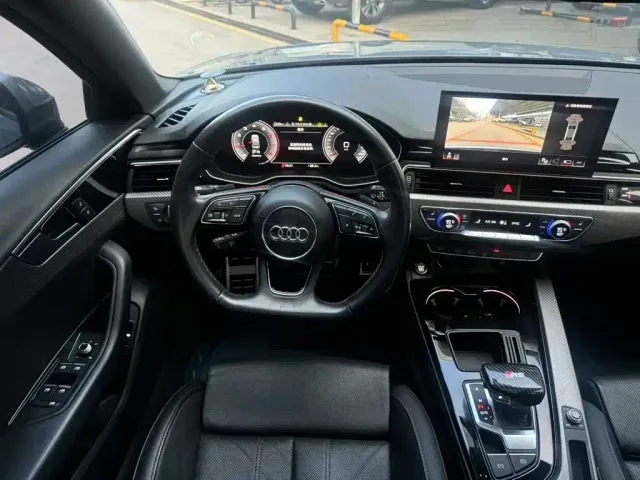 Audi A4L — Фото автомобиля 9