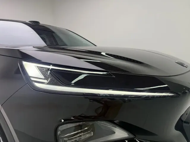 Buick Zhijing E7 — Фото автомобиля 21