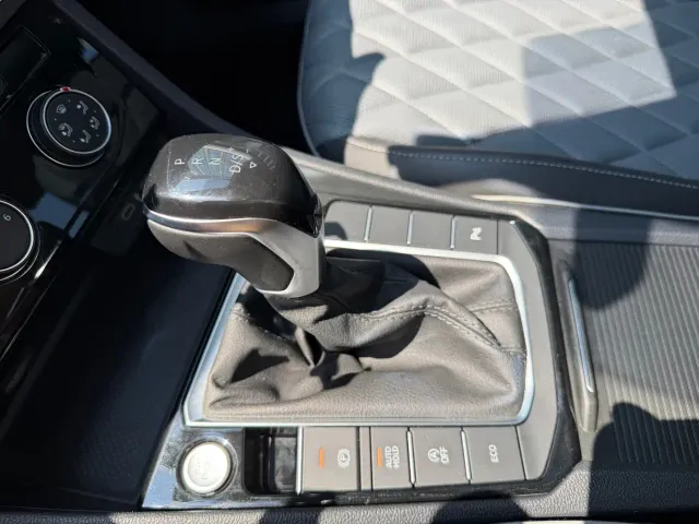 Volkswagen Sagitar — Фото автомобиля 18