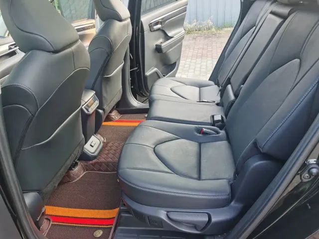 Toyota Highlander — Фото автомобиля 13