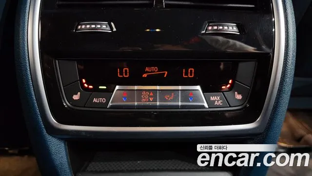 BMW XM — Фото автомобиля 10