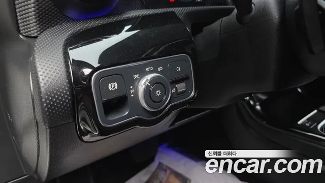 Mercedes-Benz A-Class — Фото автомобиля 28